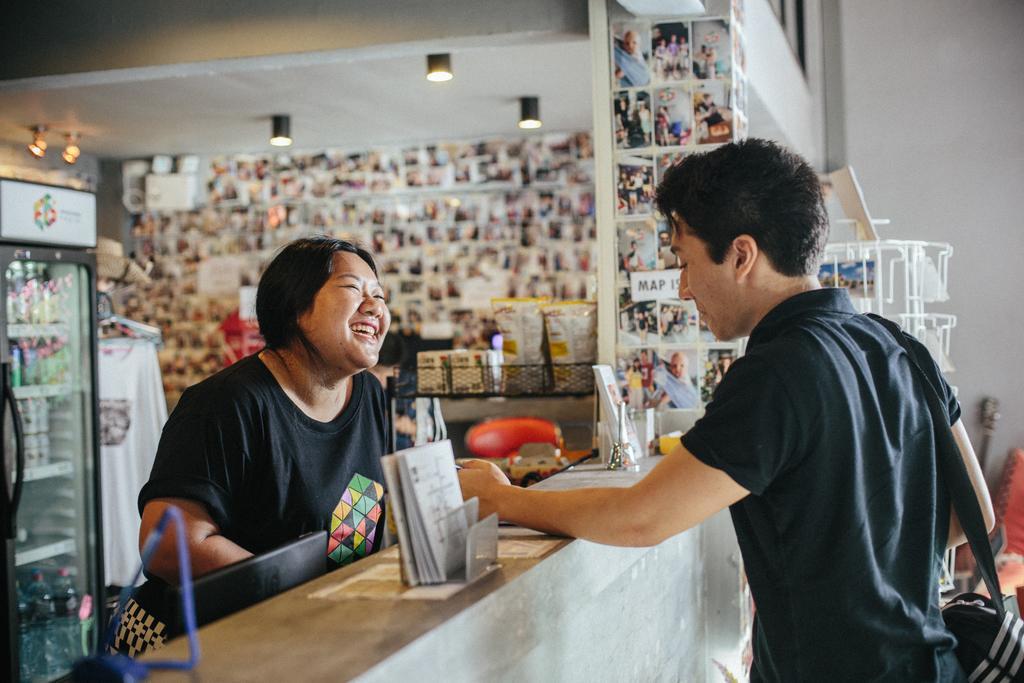 Everyday Bangkok Hostel Екстериор снимка