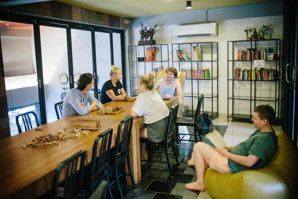 Everyday Bangkok Hostel Екстериор снимка