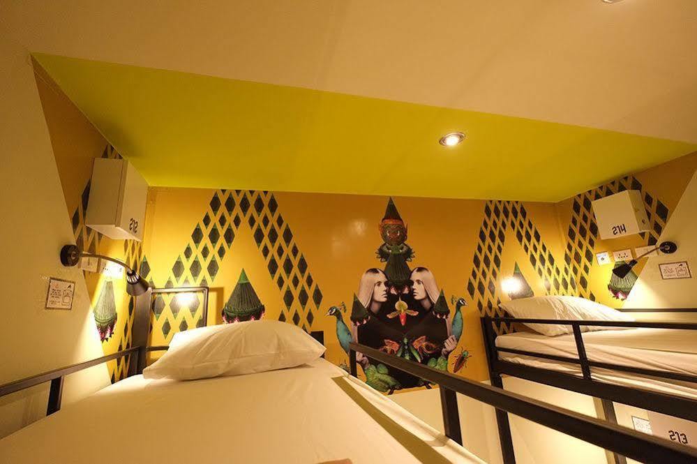 Everyday Bangkok Hostel Екстериор снимка