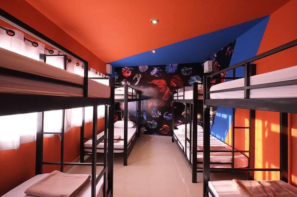 Everyday Bangkok Hostel Екстериор снимка